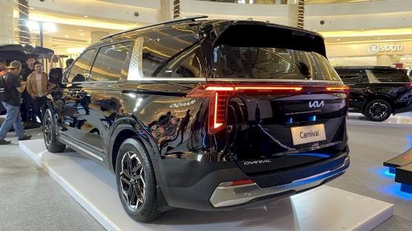 Kia Carnival 2024 Resmi Diluncurkan: MPV Premium untuk Keluarga Mulai Rp900 Jutaan